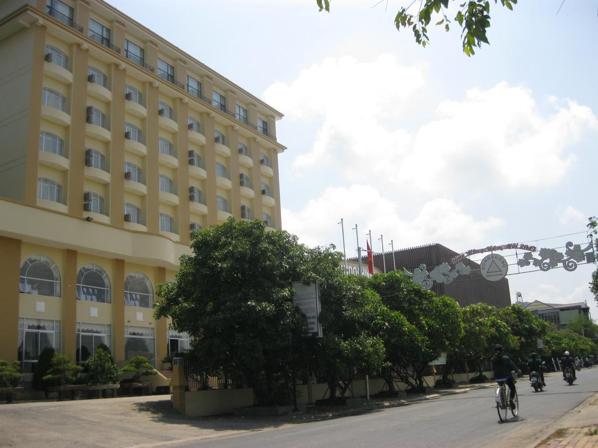 Indochine Hotel Kon Tum Exterior photo